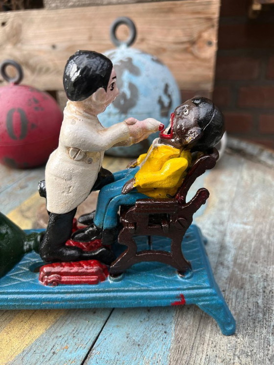 Image 1 of mechanische Spardose Zahnarzt