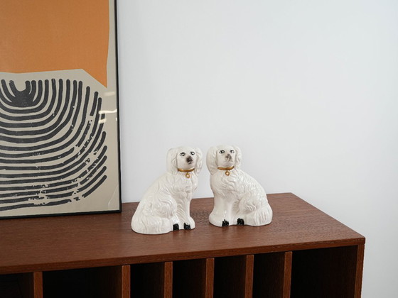 Image 1 of Figuritas de perros de cerámica, estilo inglés, década de 1970, hechas en Inglaterra.