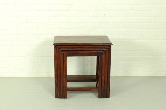 Tables gigognes en palissandre italien avec incrustations de cuivre – Tables d'appoint, Wood, Copper (photo 4 of 11)