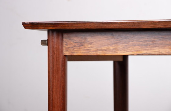 Image 1 of Scrivania allungabile danese in palissandro e ottone, modello OS 51, disegnata da Arne Vodder per Sibast nel 1960.