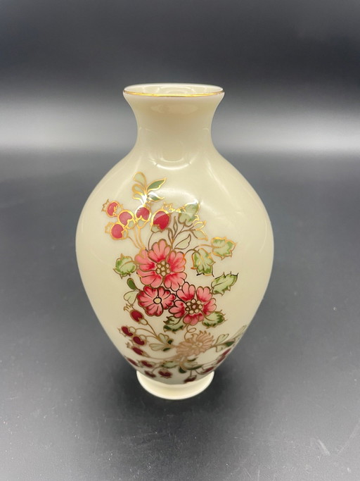 Zsolnay Pécs Porcelain Vase – Hand-Painted – Pink Floral Decor with Gold – Vintage Hungary