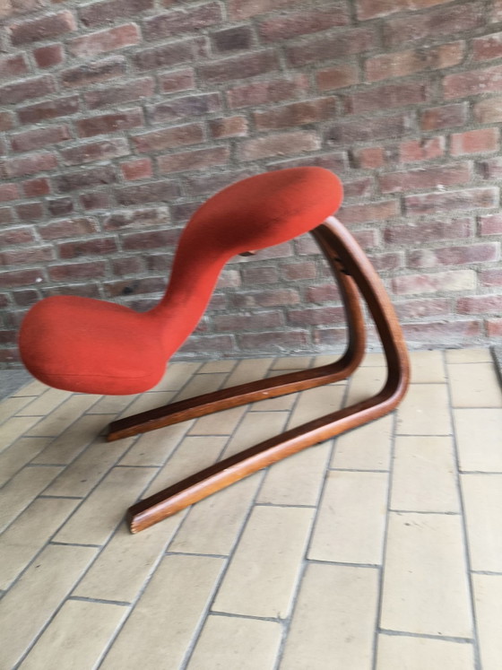Extremely rare Vintage Stokke Aerobic Balans (Peter Opsvik) – Kvadrat Hallingdal – Stools, Wool, Wood (photo 2 of 15)