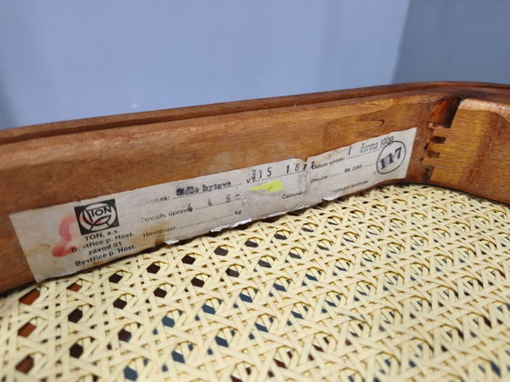 Image 1 of Set van 4 TON Bentwood stoelen nr. 811 naar Hoffmann, jaren 1990