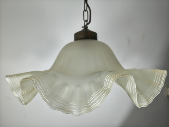 Image 1 of Lampada a sospensione francese vintage in vetro opalino satinato – stile Art Déco – Ø 42 cm