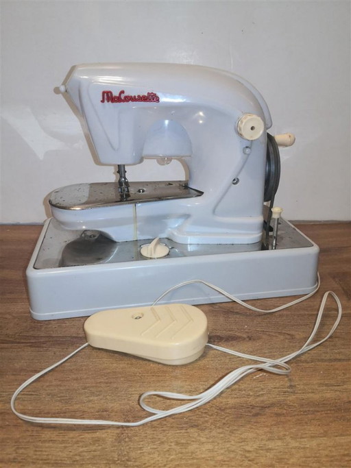 Rare Antique Toy Sewing Machine Ma Cousette / Retro Vintage 60s
