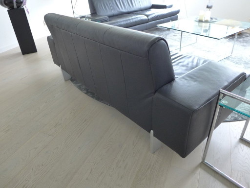 Sofás Rolf Benz AK644 de 2,5 plazas – Piel negra de alta calidad (el precio es por unidad) – 2 zitsbanken (photo 2 of 5)