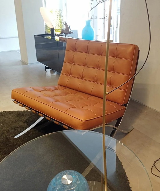Image 1 of Sillón Knoll Barcelona - Nuevo, sin estrenar, en piel color caramelo y coñac - Diseño de L. Mies van der Rohe y Lilly Reich, 192