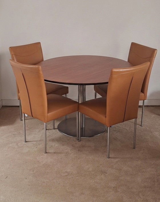Round dining table with chairs – Metaform, Wood, Metal (photo 5 of 7)