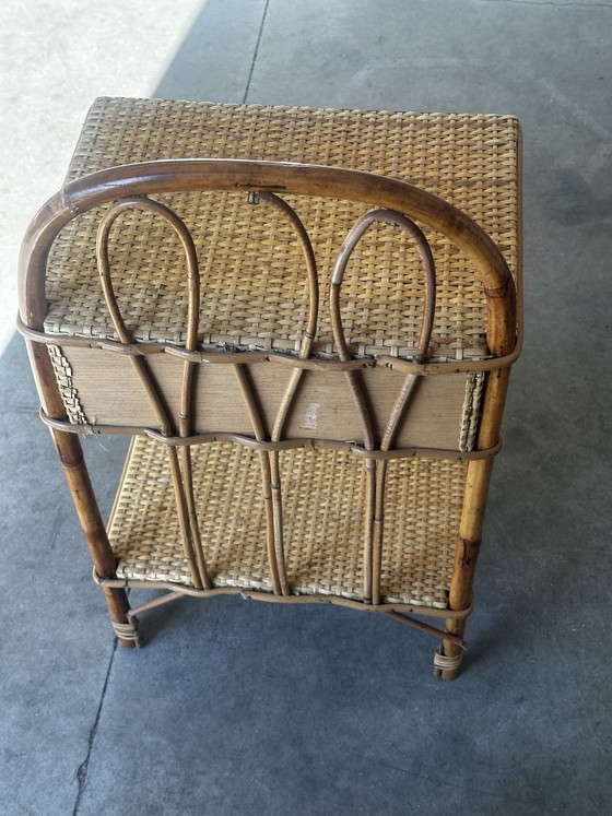 Pair of vintage bedside tables in rattan and woven wicker – Italy, 1970s – Fabrication artisanale Circa 1970 (photo 14 of 14)