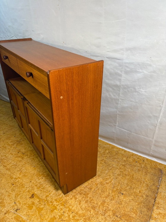 Credenza Compatta Vintage Nathan Squares Teak | Anni '60–'70 | Gamma Squares. Una favolosa Credenza Retro (photo 5 of 8)