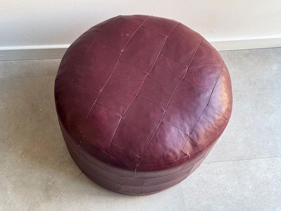 1x Vintage Patchwork Pouf - Burgundy Red – Footstools & poufs, Skai (photo 3 of 8)