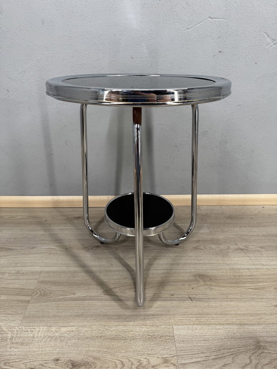Image 1 of Table d'appoint Art déco intemporelle - chrome et verre noir
