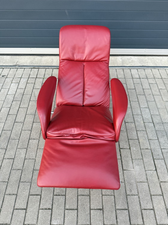 Image 1 of Poltrona relax Jori Symphony, recente, in pelle Celia rossa, taglia media, in ottime condizioni!