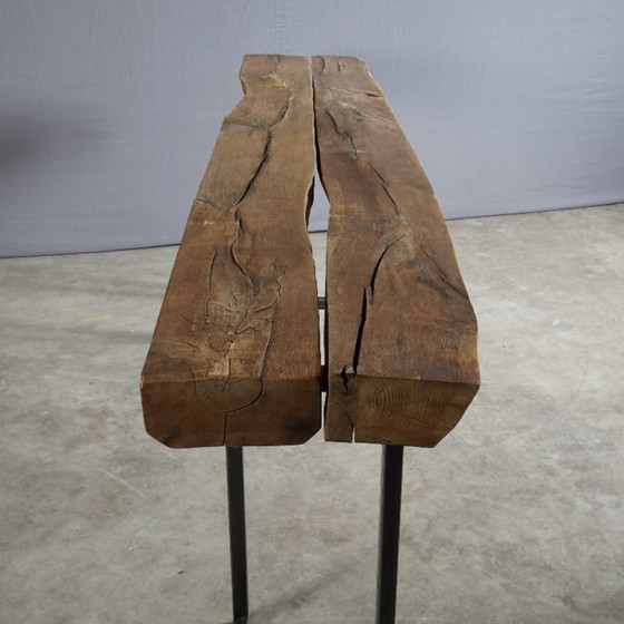 Image 1 of Table d'appoint vintage – poutres en chêne – piètement en métal