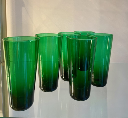 Bicchieri da long drink color verde smeraldo, soffiati a mano.