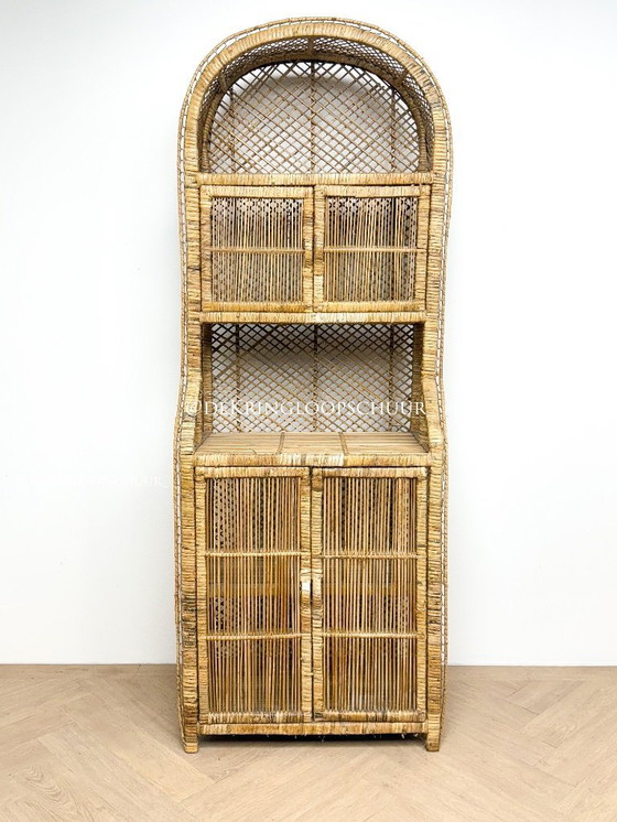 Image 1 of Vintage rotan bohemian rieten boogkast kast met deurtjes 