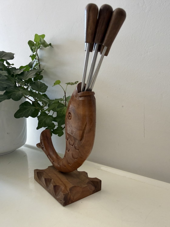 Image 1 of Palillos de cóctel de madera en soporte, década de 1970.