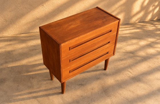 Vintage small chest of drawers | cabinet | 1960s | Danish – Wood (photo 3 of 5)