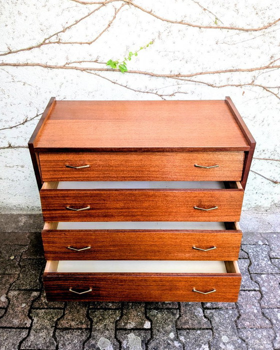 Skandinavische Kommode – Kommoden, Wood, Brass (photo 7 of 7)