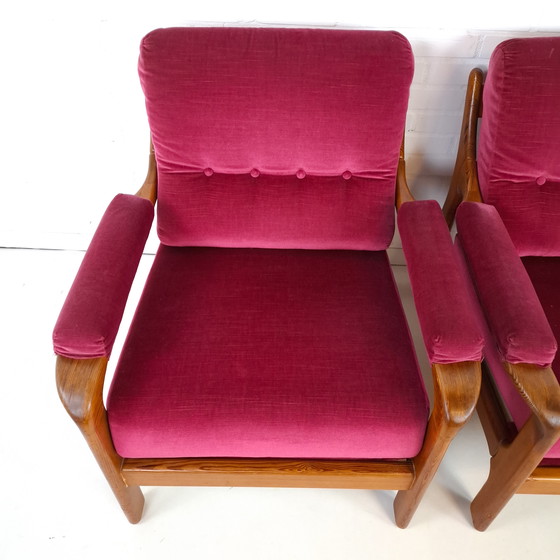 Image 1 of 2 poltrone vintage di design danese anni '70 in legno e velluto rosa
