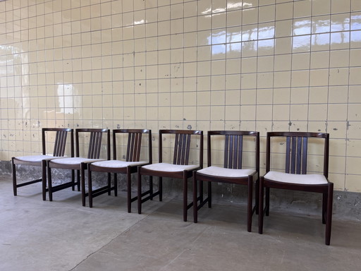 Set Van 6 Illum Wikkelsø Stoelen