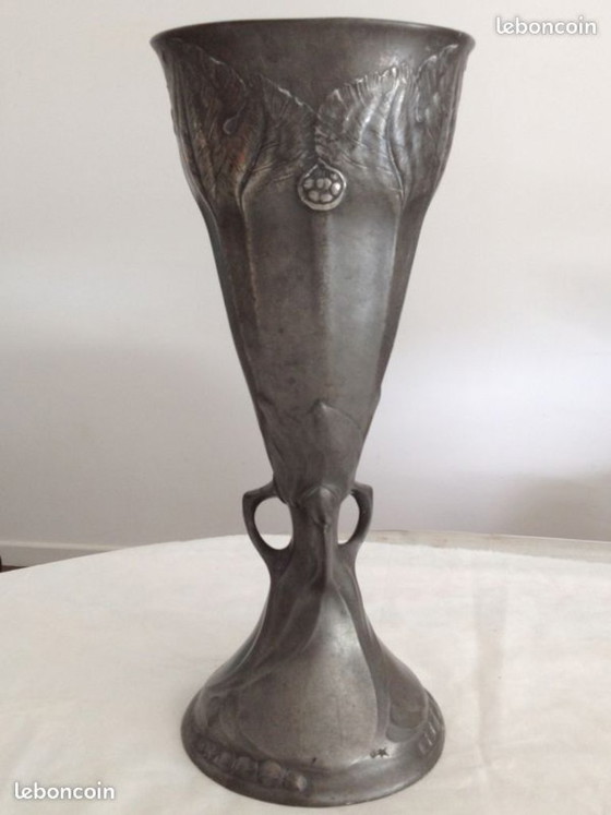 Image 1 of Pewter vase by Kayserzinn 4445, Art Nouveau floral relief, circa 1905