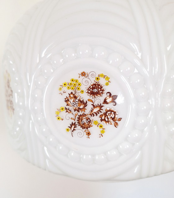 Image 1 of Lampada a sospensione vintage opalina, lampadario di metà secolo Sijaj Hrastnik