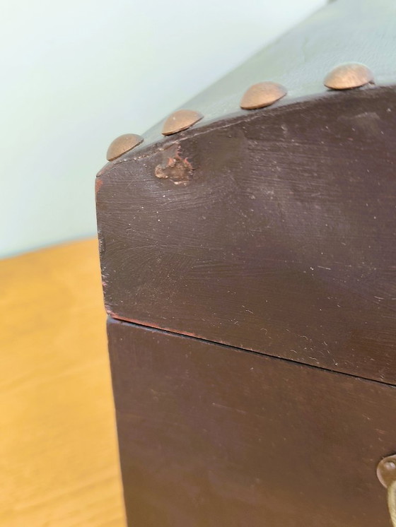 Image 1 of Small wooden chest