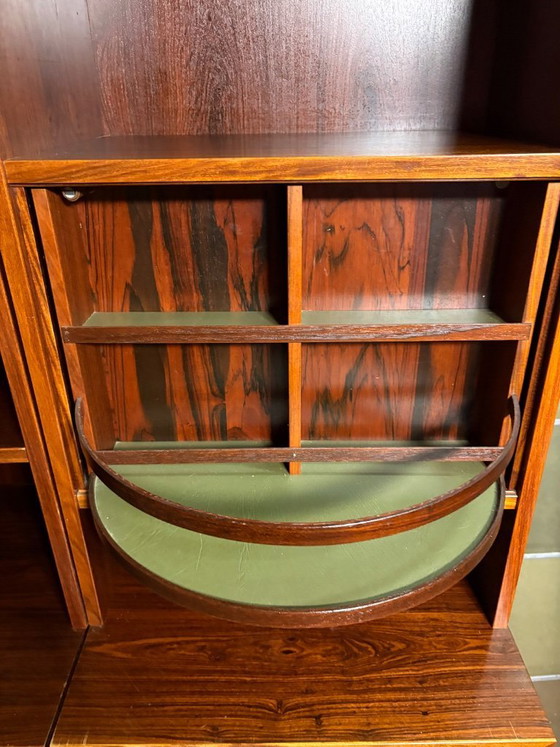 Image 1 of Mid-Century Modern Deens palissanderhouten wandmeubel van Sejling Skabe – circa jaren 1960. Een prachtig mid-century modern pali