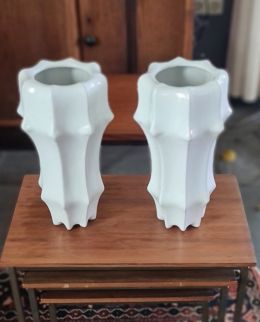 2 grands vases décoratifs blancs années 80