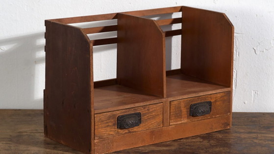 Antique Japanese desktop organiser with compartments and drawers – Japan, circa 1930 – Table accessories (photo 3 of 40)
