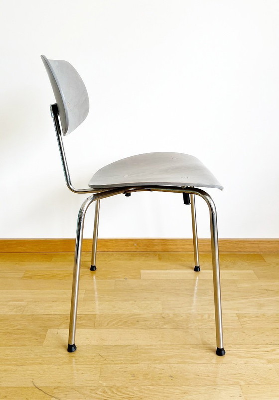 Image 1 of Pair of Original Egon Eiermann SE68 Chairs by Wilde + Spieth – Vintage Stackable Dining Chairs, Grey Mid Century German Design