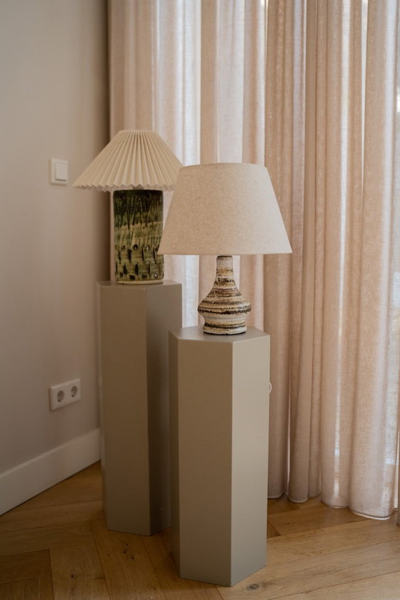 Image 1 of Vintage ceramic lamp with beige shade