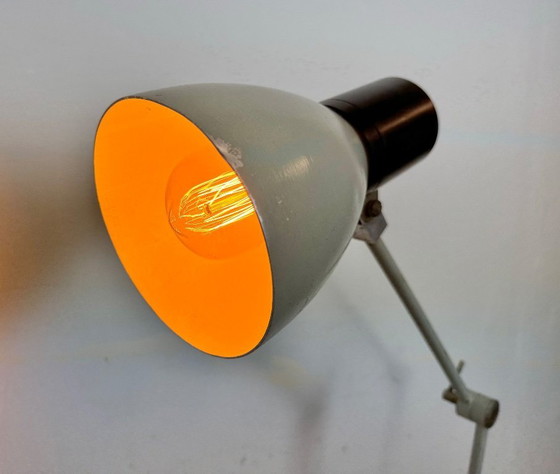 Image 1 of Lampada da tavolo industriale grigia di Elektrosvit, anni '70