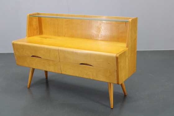 Image 1 of Cassettiera con ripiano in vetro, anni '60, Cecoslovacchia