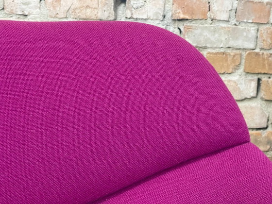 Image 1 of Artifort F557