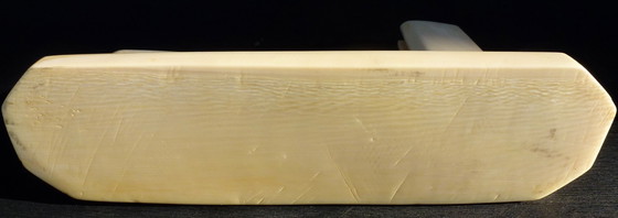 Image 1 of 2 cornici per foto vintage in marmo e osso.