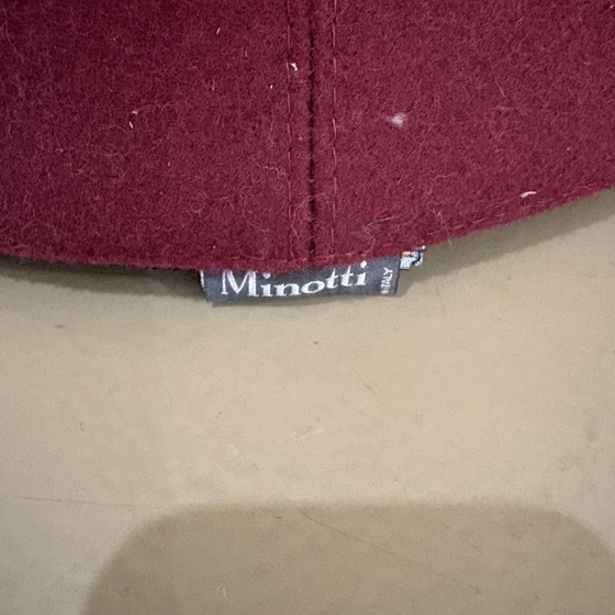 Minotti Davis Drum Pouf – Footstools & poufs, Leather (photo 6 of 6)