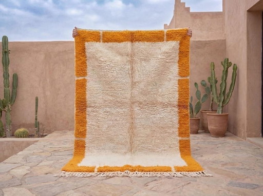 Traditioneller handgeknüpfter marokkanischer Teppich, 150 x 250 cm