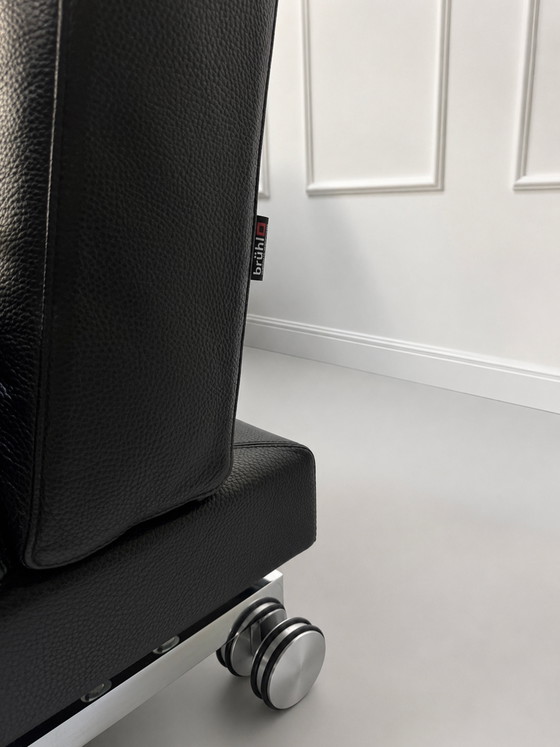 Image 1 of Brühl Moule Ecksofa Canapé en cuir noir avec roulettes