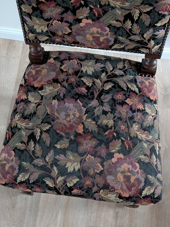 Image 1 of Sedia neorinascimentale belga in stile antico, ca. 1960 – Rovere intagliato e tessuto floreale