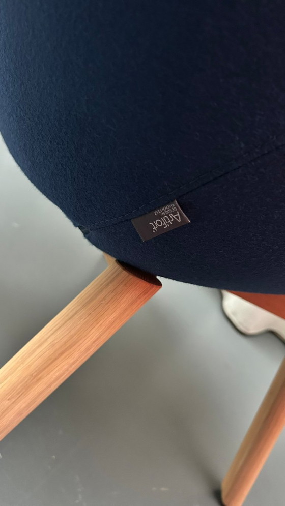 Image 1 of Artifort Beso Lounge