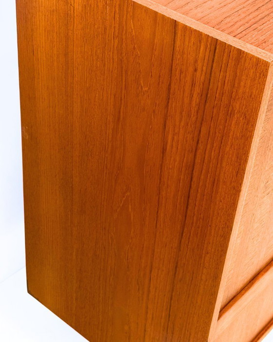 Image 1 of Deense vintage teakhouten dressoir uit de jaren 60 — Professioneel gerestaureerd