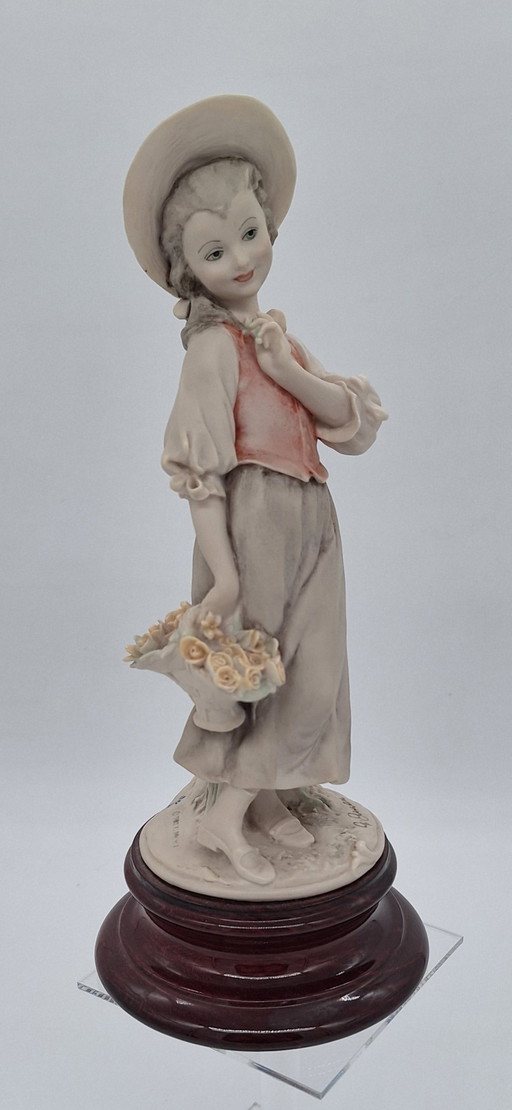 Capodimonte, Guiseppe Armani, "Little
Shepherdess with Flowers"