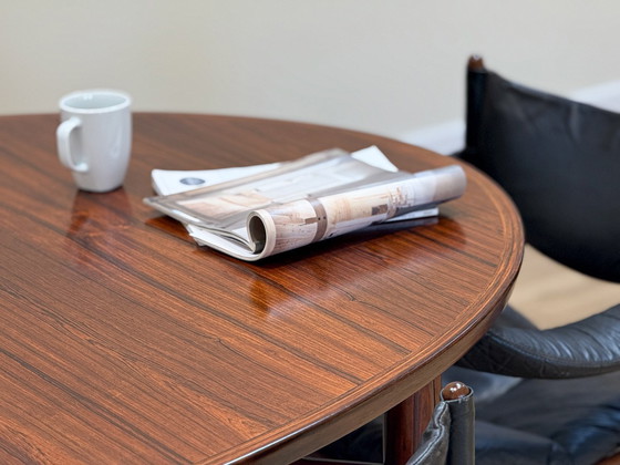 Image 1 of Table et chaises à rallonge pour salle à manger (par Kristian Solmer Vedel)