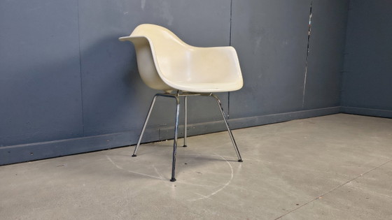 Sedia vintage Dax di Charles e Ray Eames per Vitra, anni '90 – Sedie e poltrone, Metal, Plastic (photo 12 of 17)