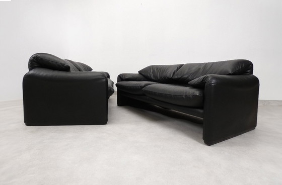 Image 1 of Set di 2 Cassina Maralunga 2,5 posti - pelle nera