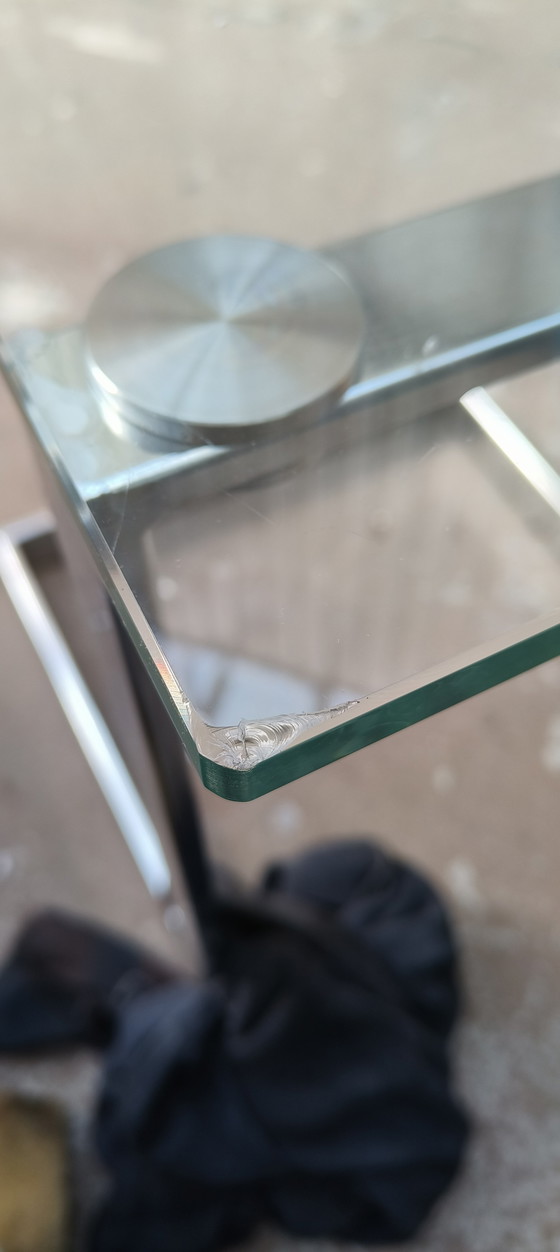 Image 1 of Tavolino laterale modernista Gebra in vetro cromato.