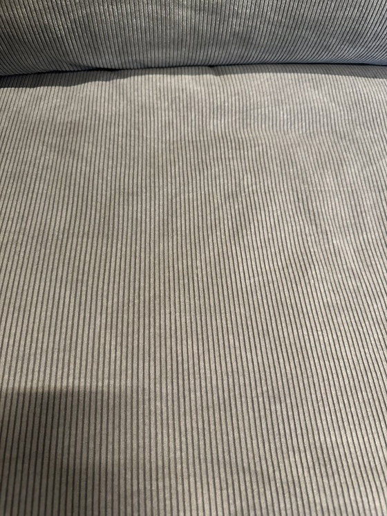 Image 1 of Sofá esquinero acanalado By Side 305x155 cm