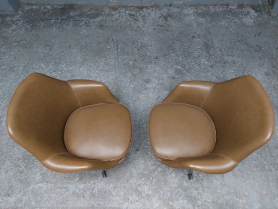 Mid-Century Swivel Chairs – Draaistoelen, Plastic (photo 6 of 39)